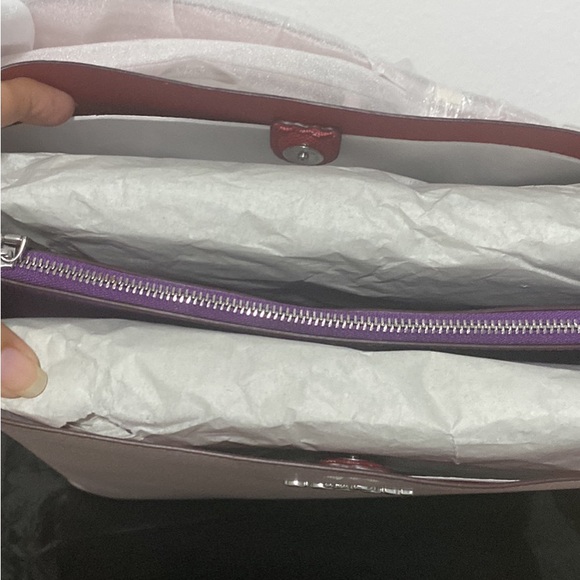 Coach pale pink messenger bag. - Picture 2 of 4